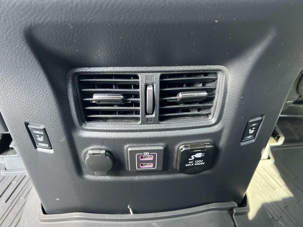 2023 Nissan TITAN Crew Cab Platinum Reserve 4x4