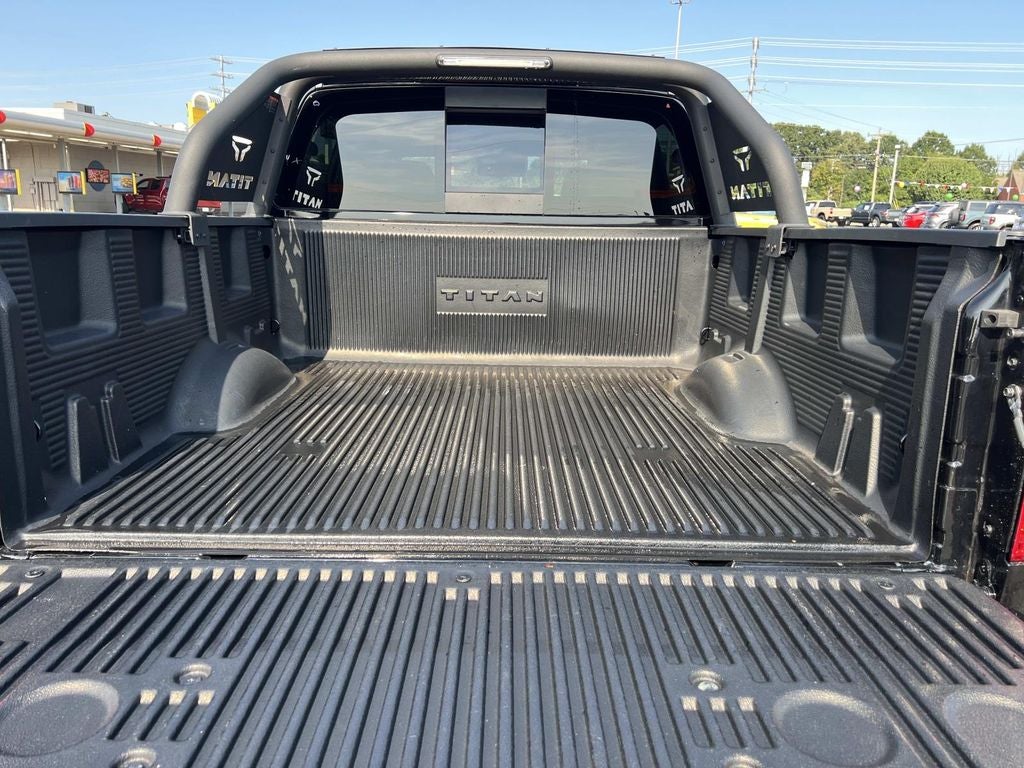 2024 Nissan TITAN Crew Cab SV 4x2