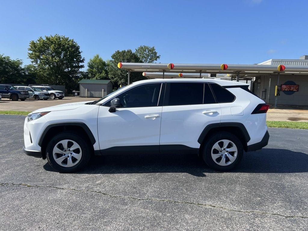 2022 Toyota RAV4 LE