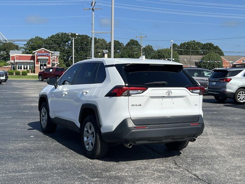 2022 Toyota RAV4 LE