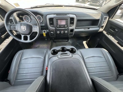 2022 RAM 1500 Classic Tradesman Crew Cab 4x4 5'7" Box