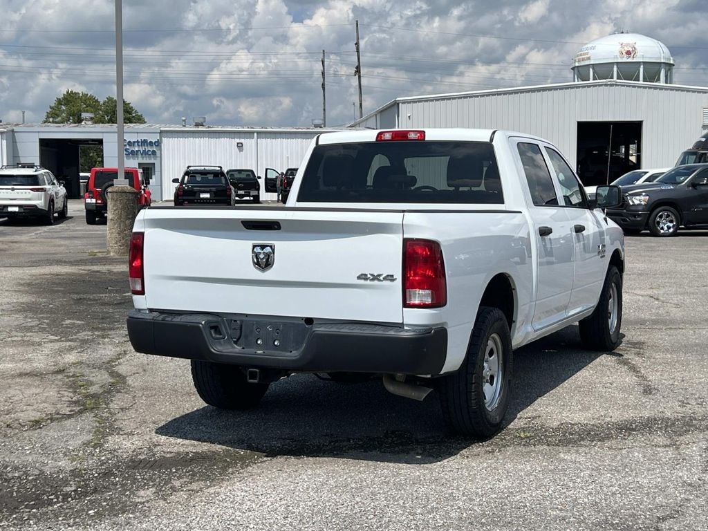 2022 RAM 1500 Classic Tradesman Crew Cab 4x4 5'7" Box