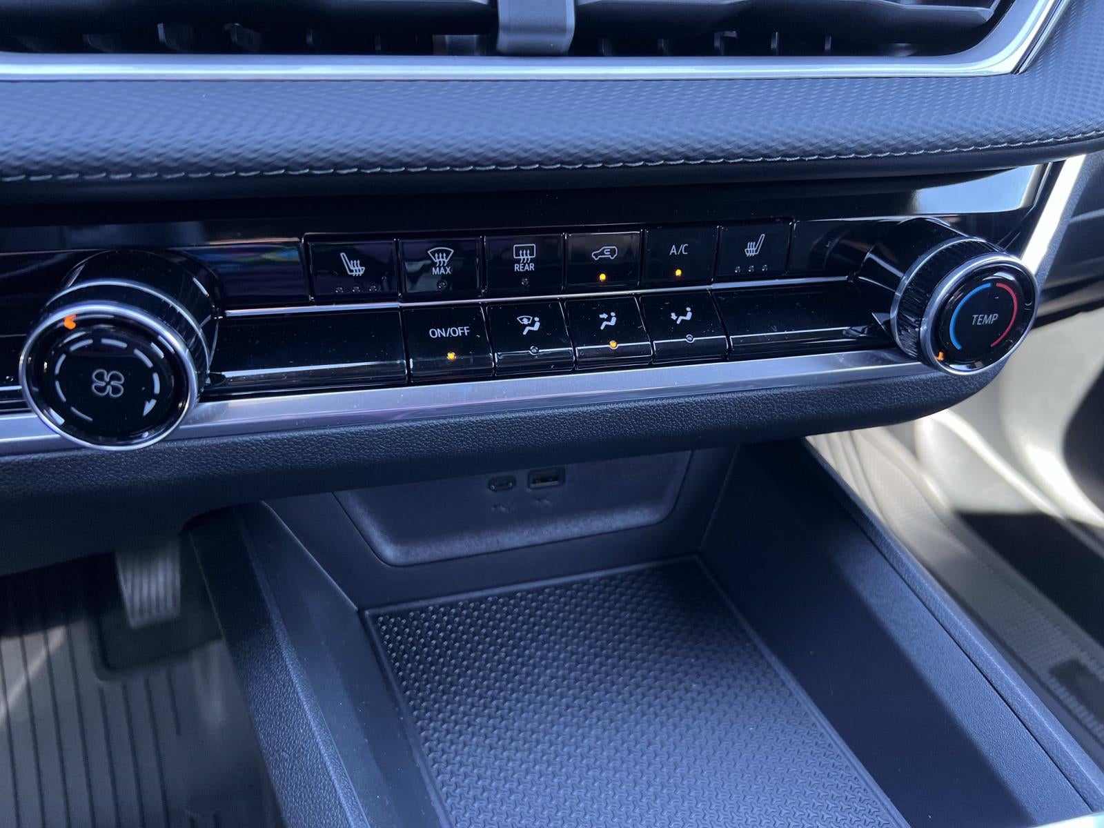 2027 Chevrolet Equinox LT - Photo 26