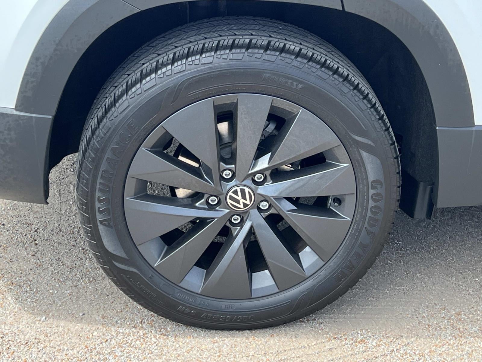 2024 Volkswagen Taos 1.5T S