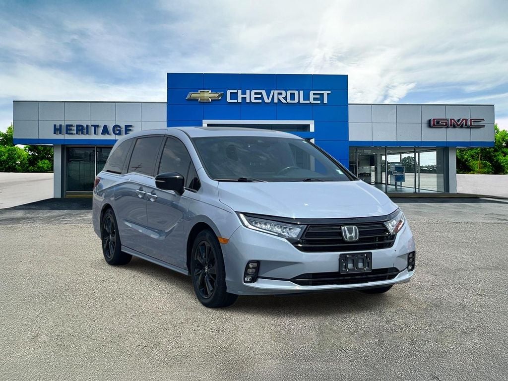 2023 Honda Odyssey SPORT's photo