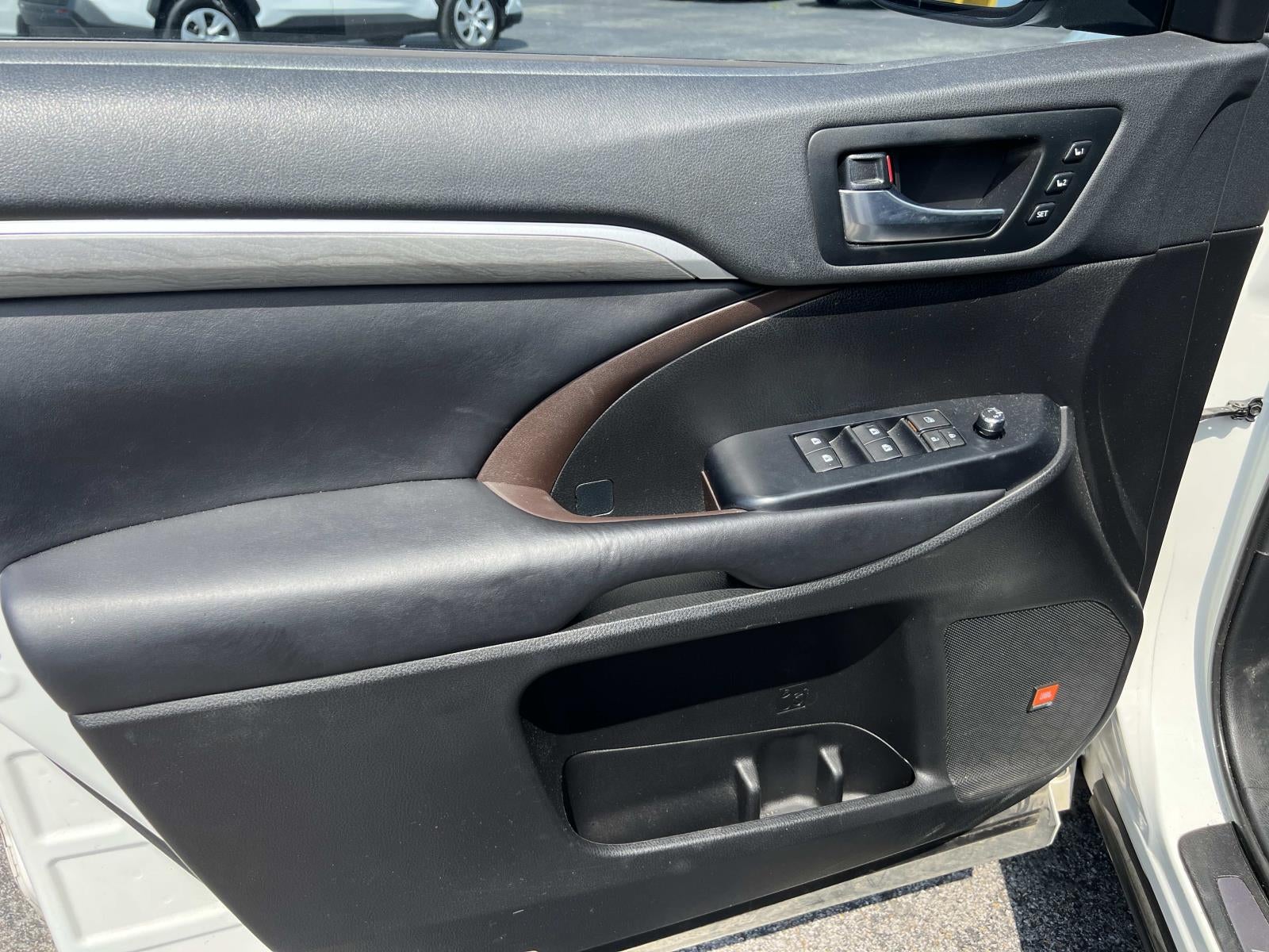 2019 Toyota Highlander Limited Platinum