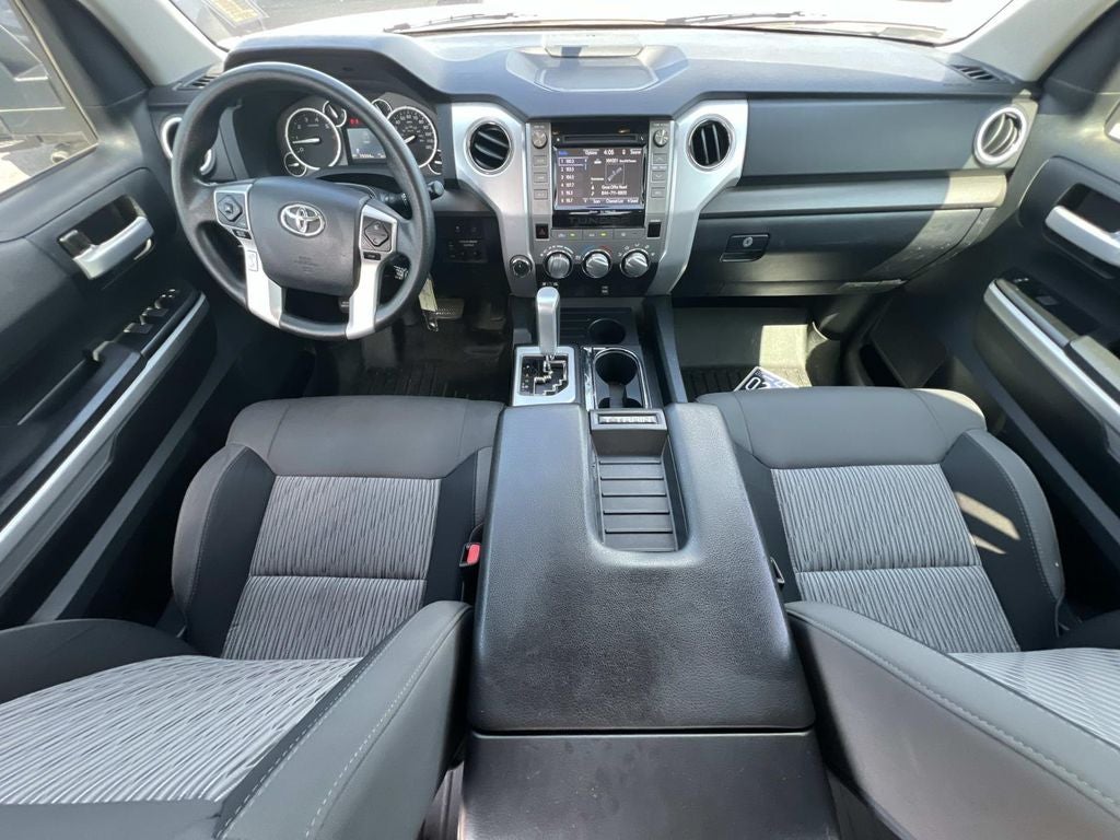 2017 Toyota Tundra SR5 5.7L V8