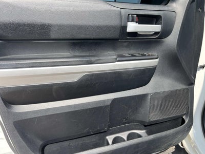 2017 Toyota Tundra SR5 5.7L V8