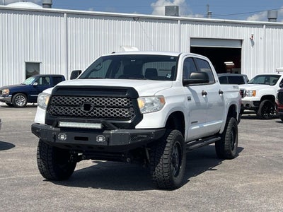 2017 Toyota Tundra SR5 5.7L V8