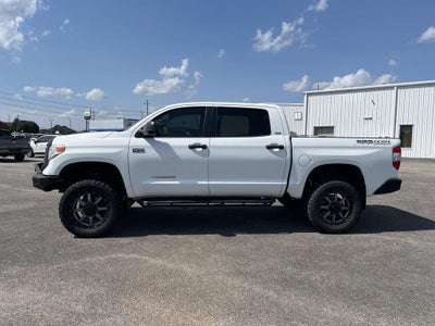 2017 Toyota Tundra SR5 5.7L V8