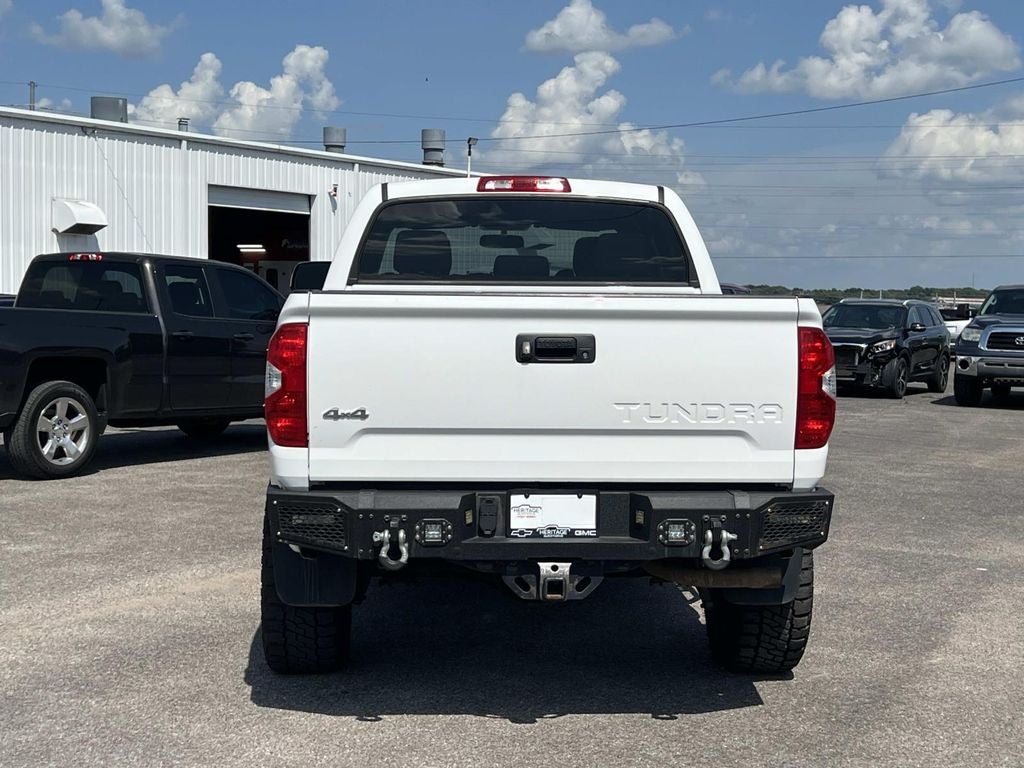 2017 Toyota Tundra SR5 5.7L V8