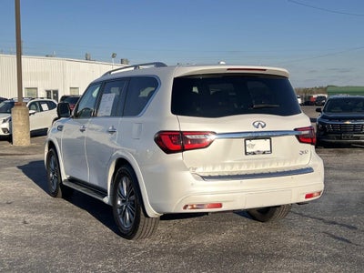 2024 INFINITI QX80 LUXE