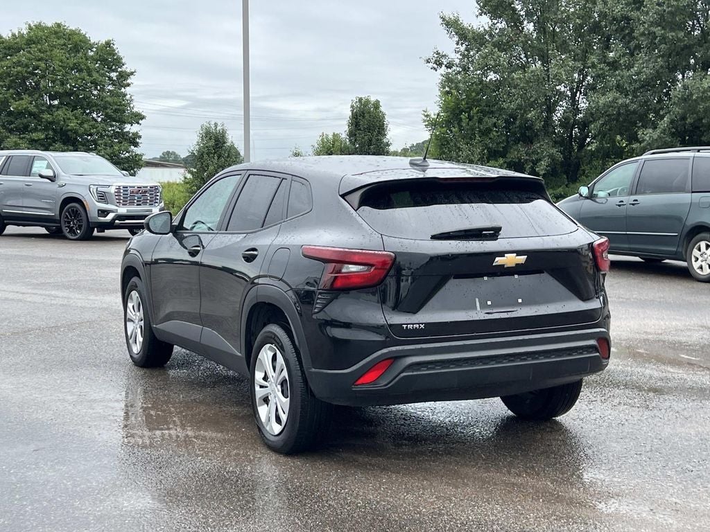 2025 Chevrolet Trax LS