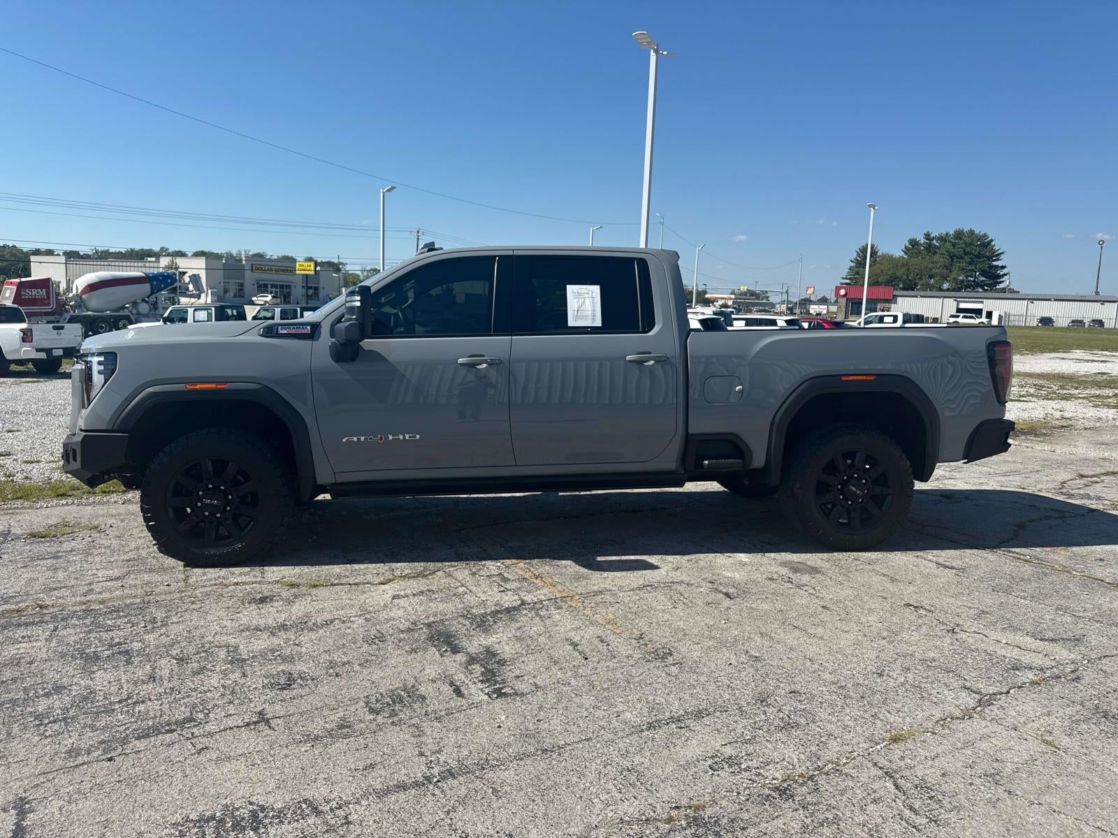 2024 GMC Sierra AT4