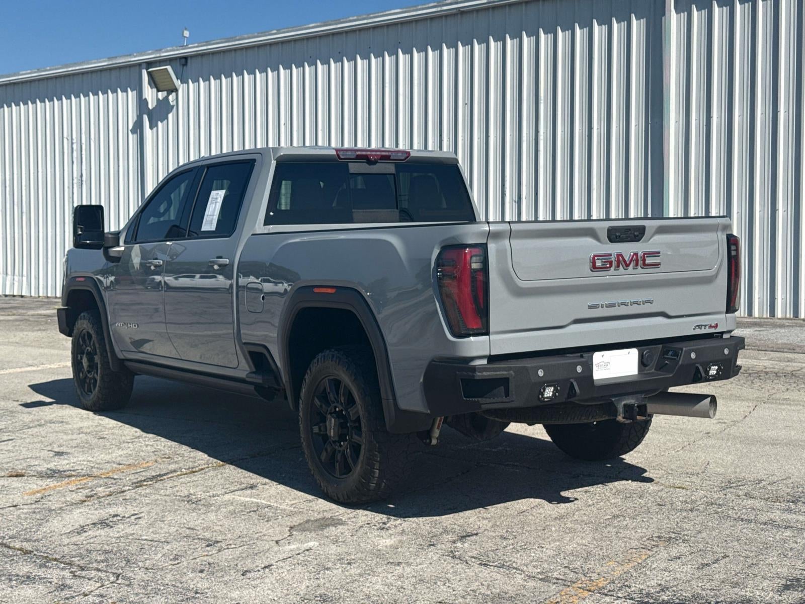 2024 GMC Sierra AT4