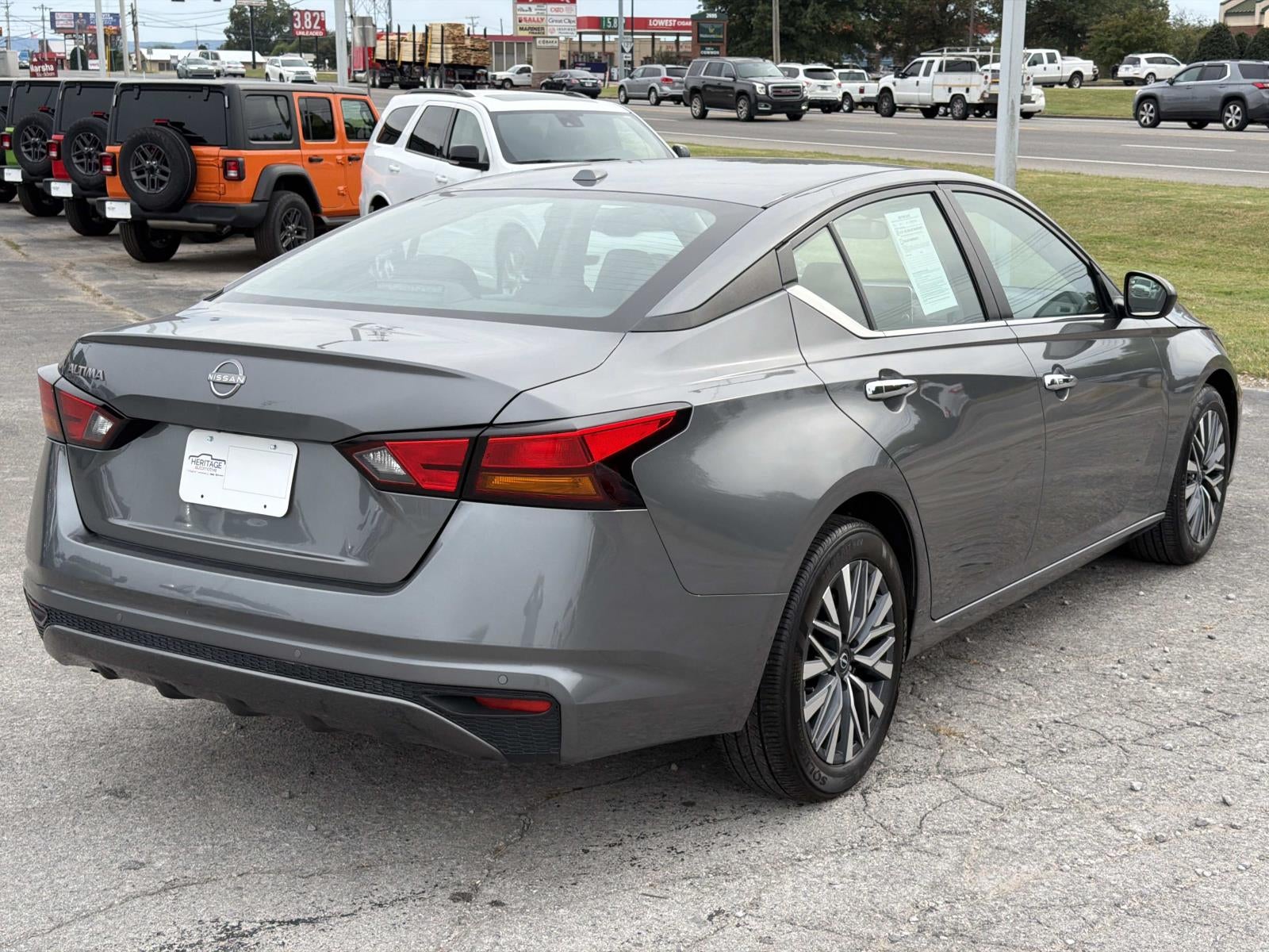 2025 Nissan Altima SV