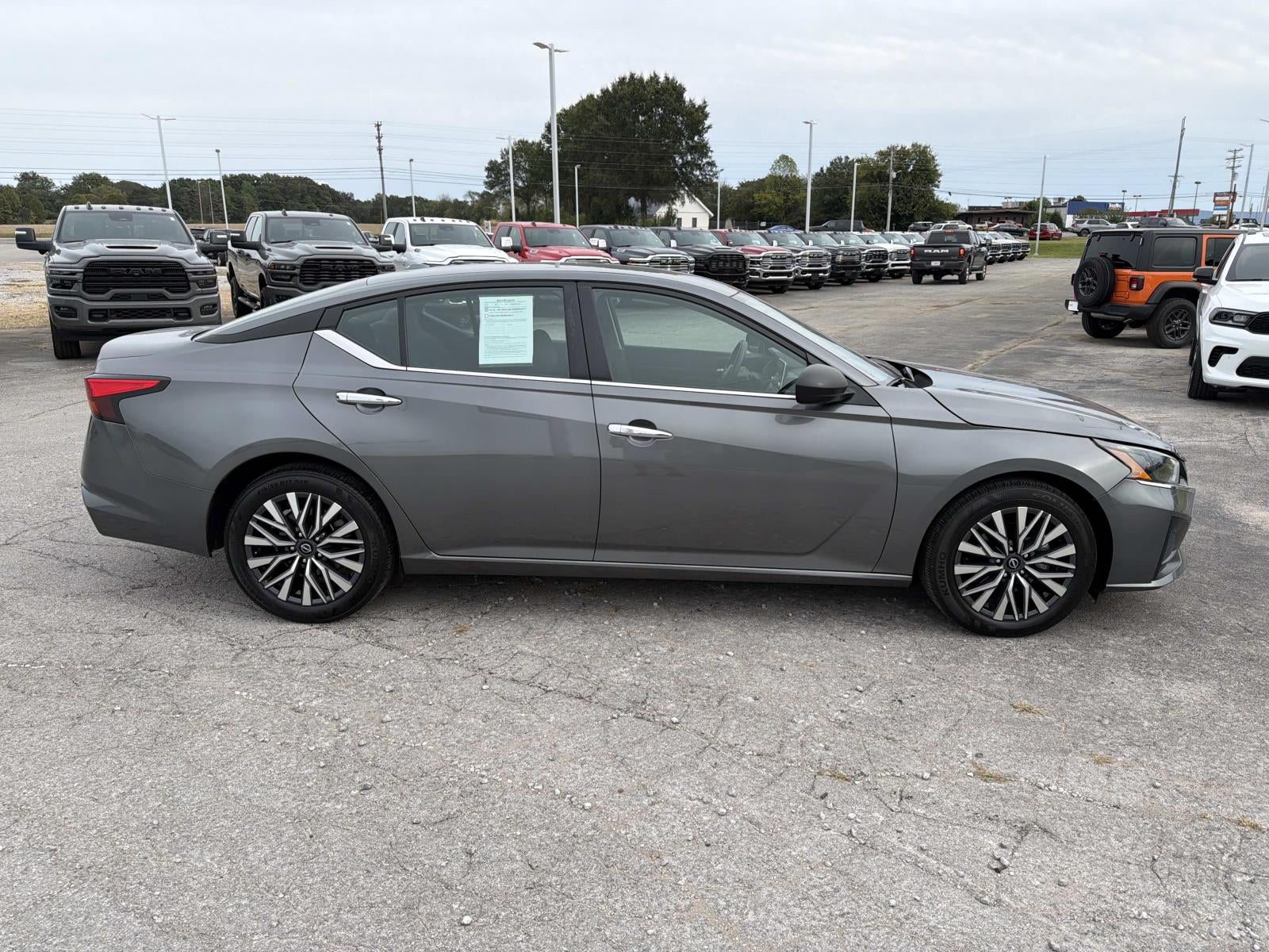 2025 Nissan Altima SV