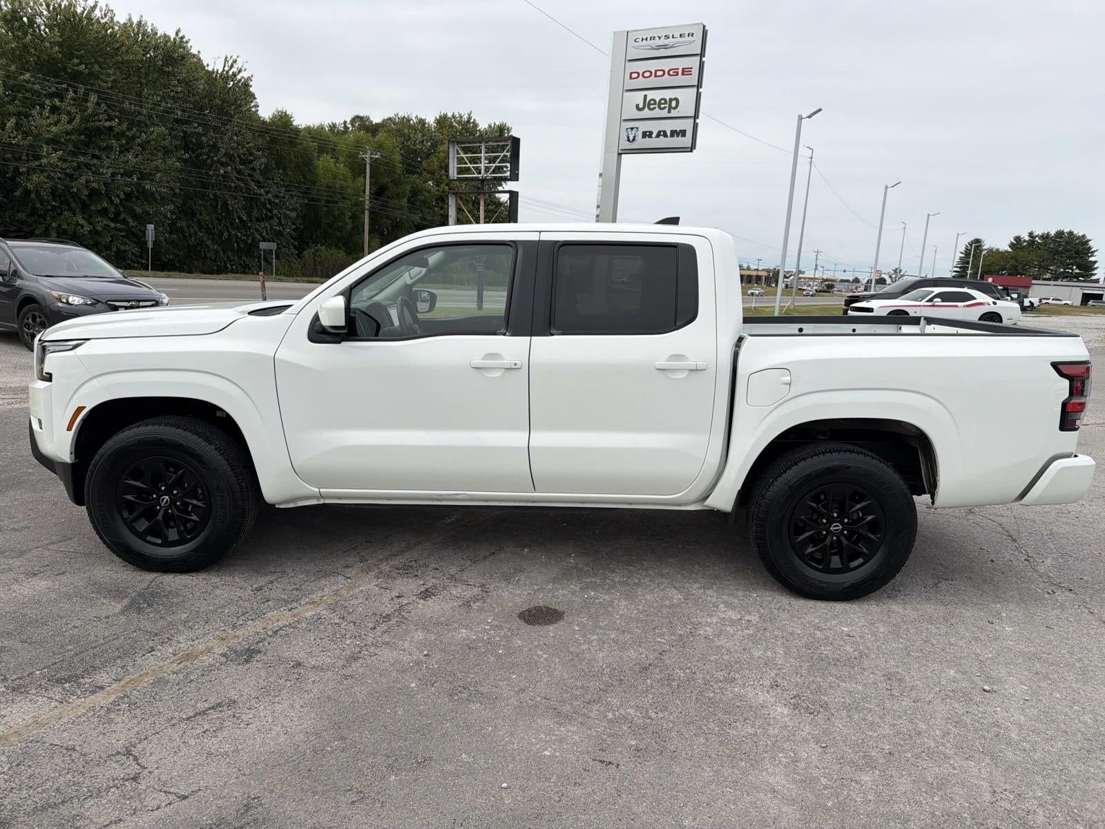 2024 Nissan Frontier SV