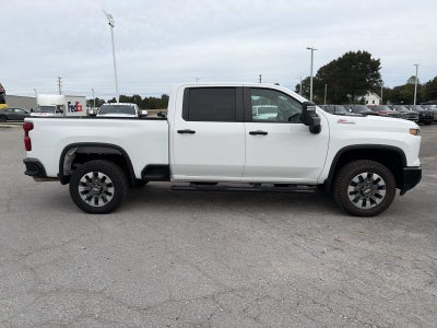 2025 Chevrolet Silverado Custom