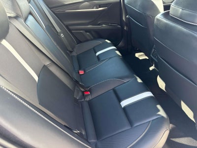 2026 Toyota Camry Hybrid SE
