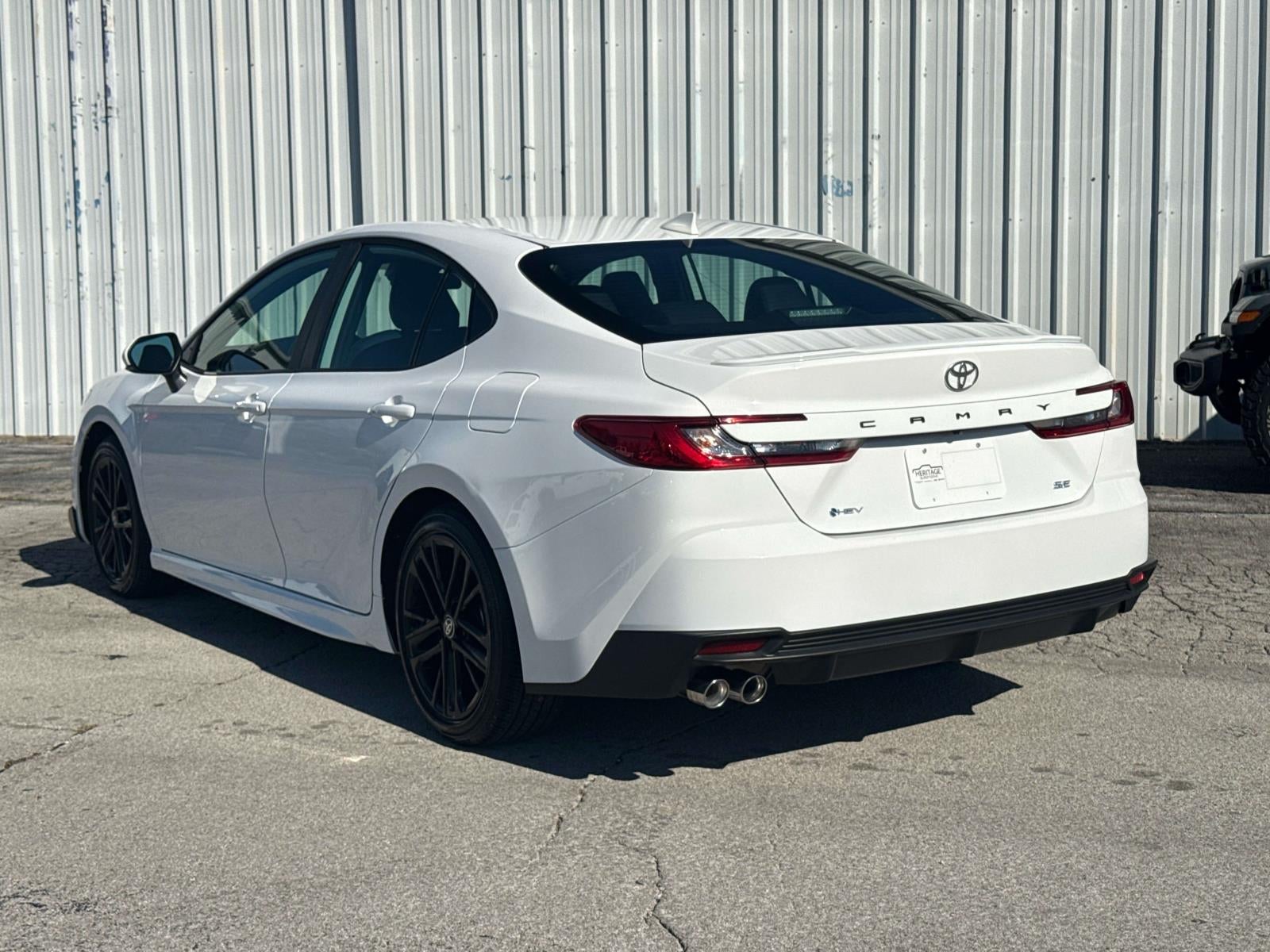 2026 Toyota Camry Hybrid SE