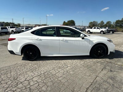 2026 Toyota Camry Hybrid SE