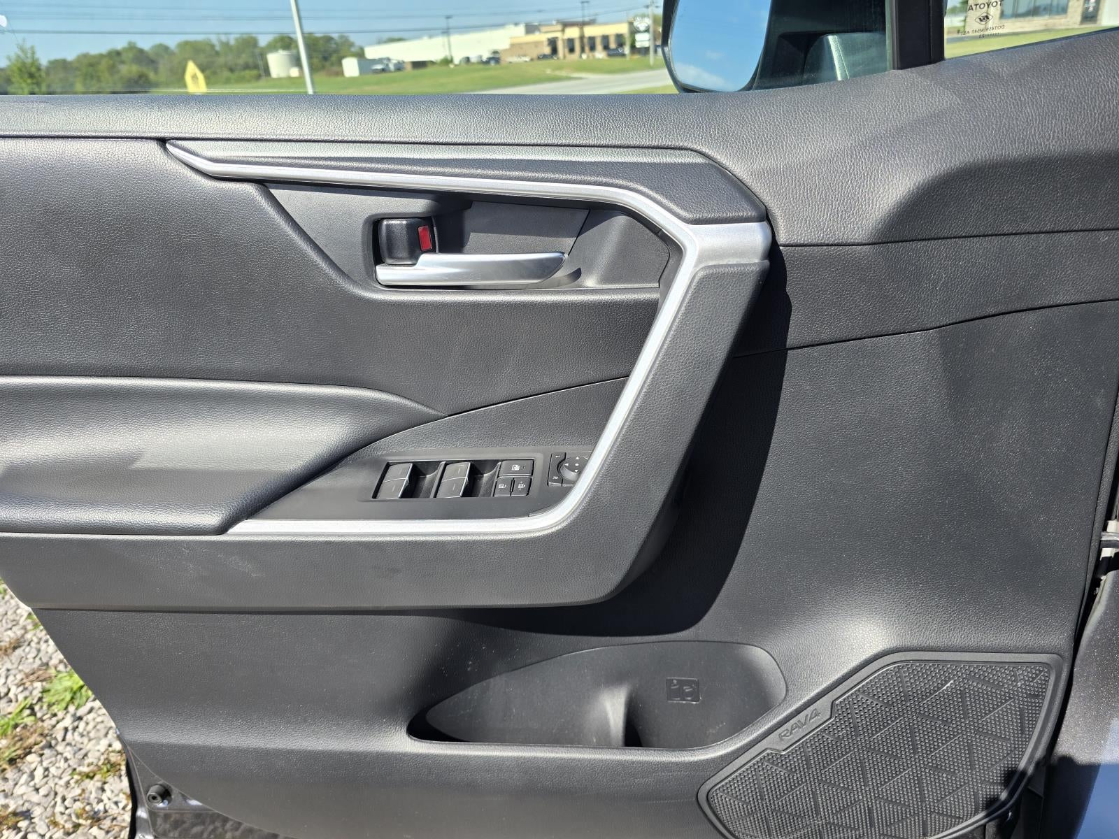 2023 Toyota RAV4 Hybrid Hybrid SE