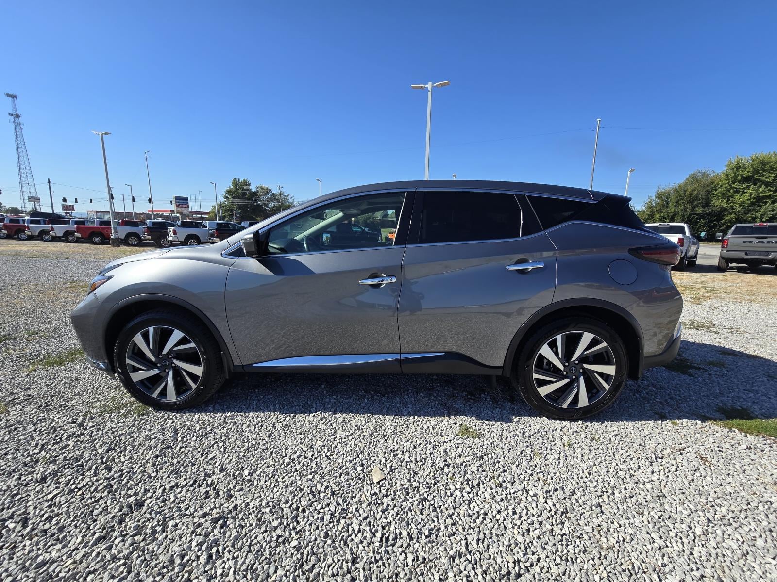 2023 Nissan Murano SL
