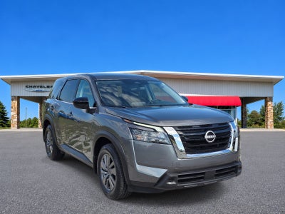 2025 Nissan Pathfinder S