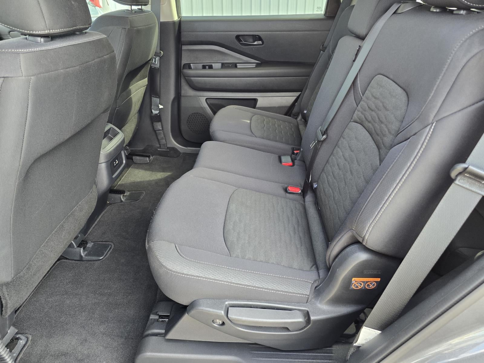 2025 Nissan Pathfinder S