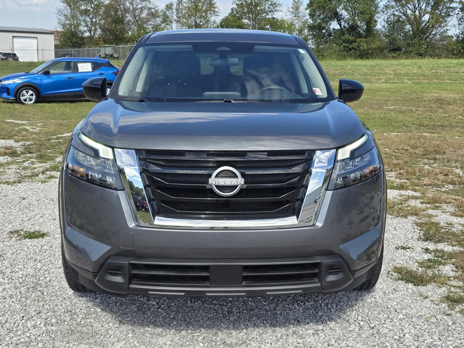 2025 Nissan Pathfinder S