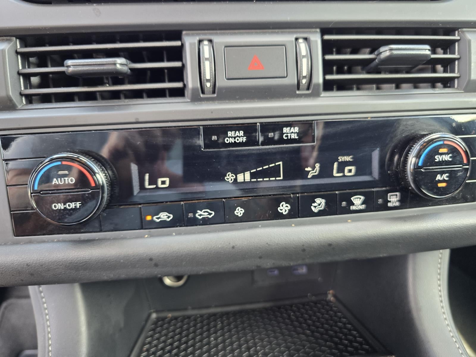 2025 Nissan Pathfinder S