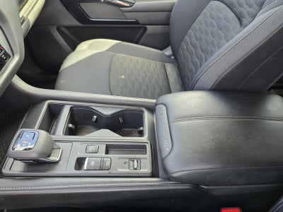 2025 Nissan Pathfinder S