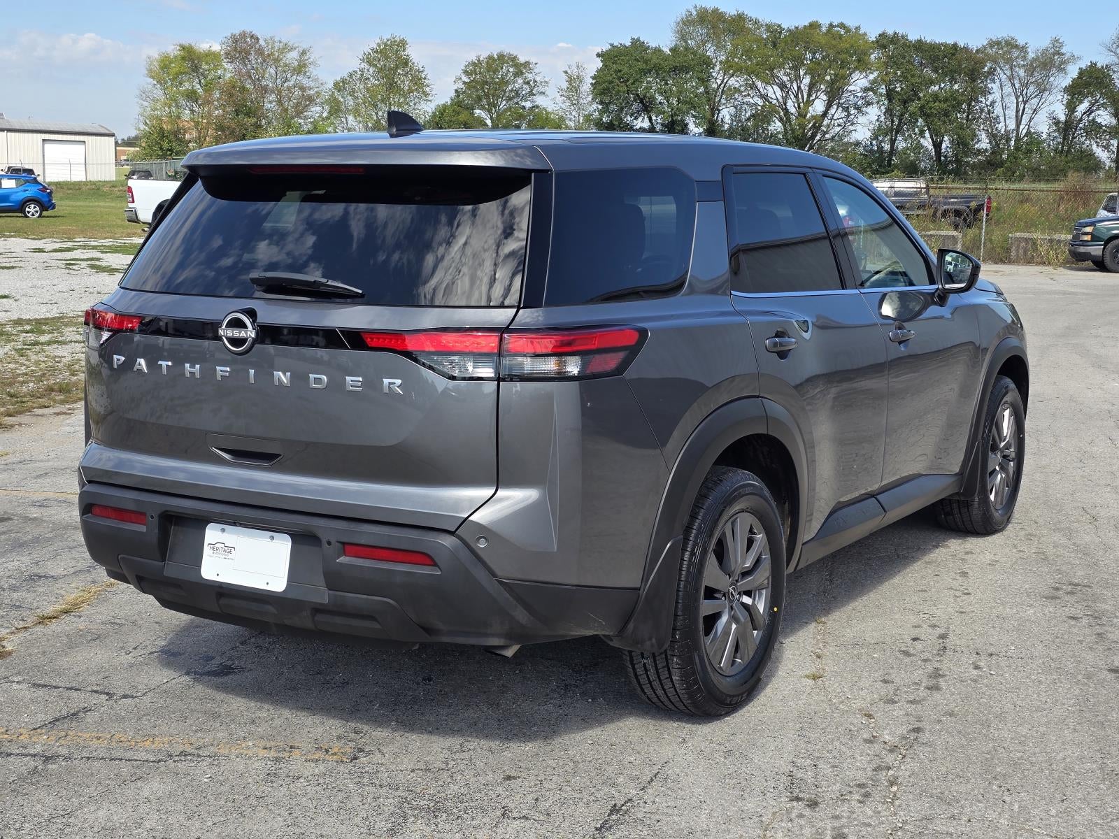 2025 Nissan Pathfinder S