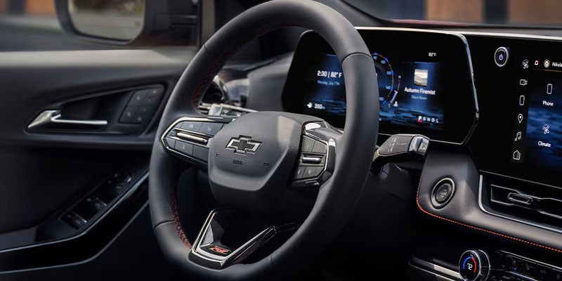 Close up view of the 2025 Chevrolet Equinox steering wheel